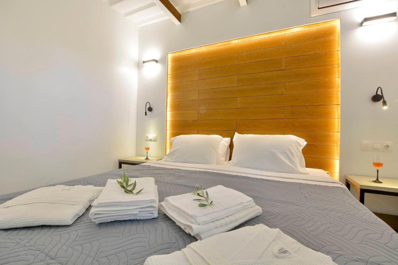 Villa Flamingo - 4 Bedrooms - Private Pool - Next To Renowned Issos Beach & Lake Korission Linia ภายนอก รูปภาพ